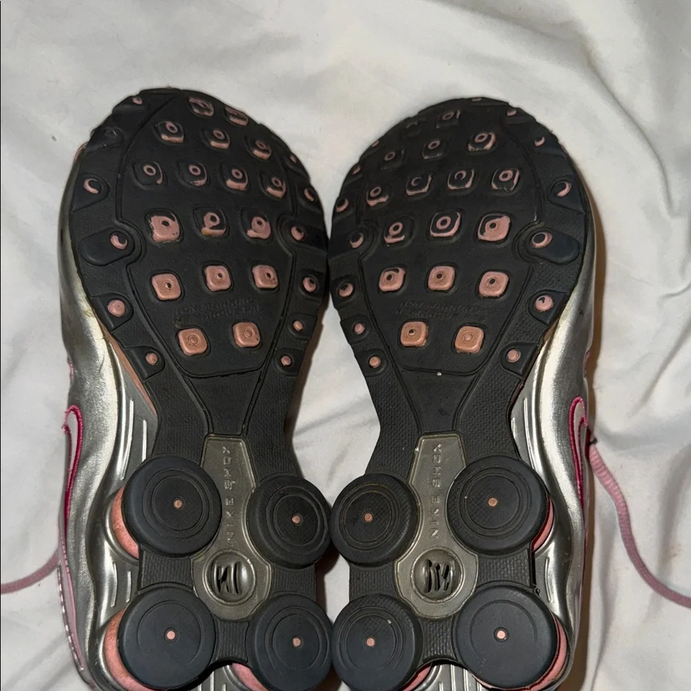 Nike Shox Women's Pink and Silver Athletic Shoes - Picture 9 of 12